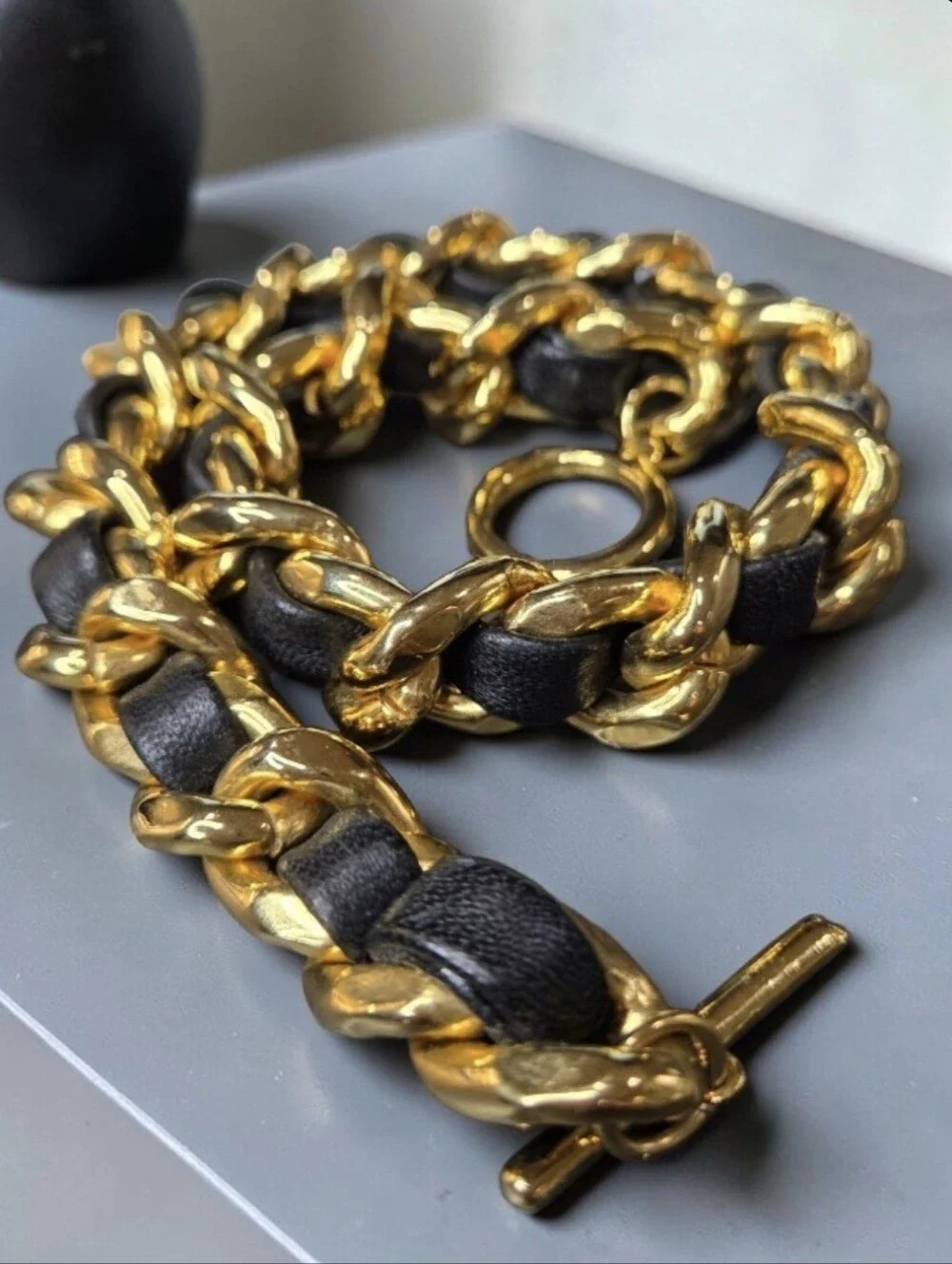 High-end Designer Vintage Chunky Gold & Woven Lambskin Leather Toggle Necklace